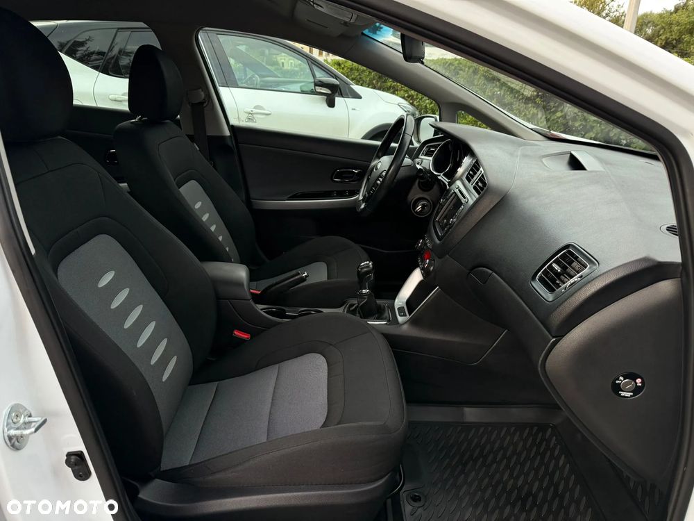 Kia Ceed 1.4 CVVT Fifa World Cup Edition - 7