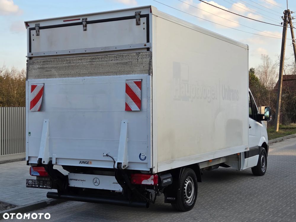 Mercedes-Benz Sprinter - 3