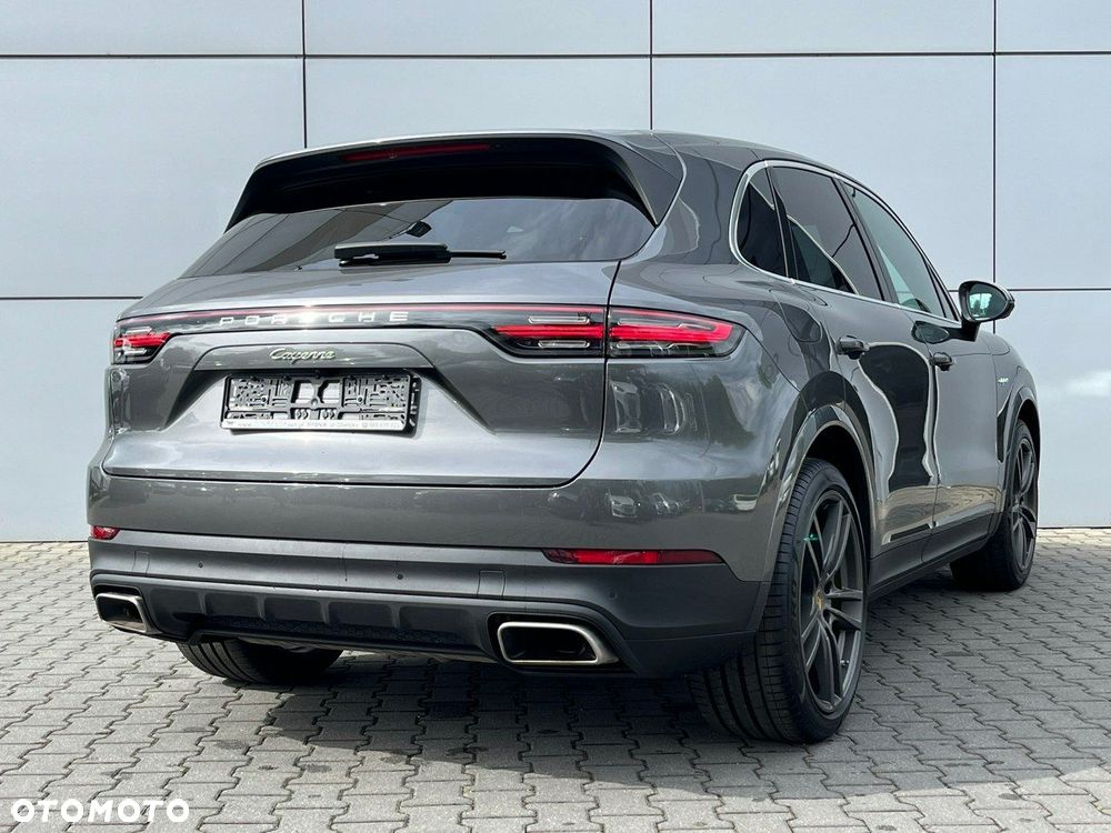 Porsche Cayenne E-Hybrid - 9