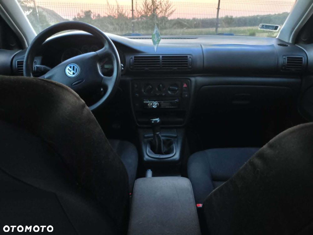 Volkswagen Passat - 6