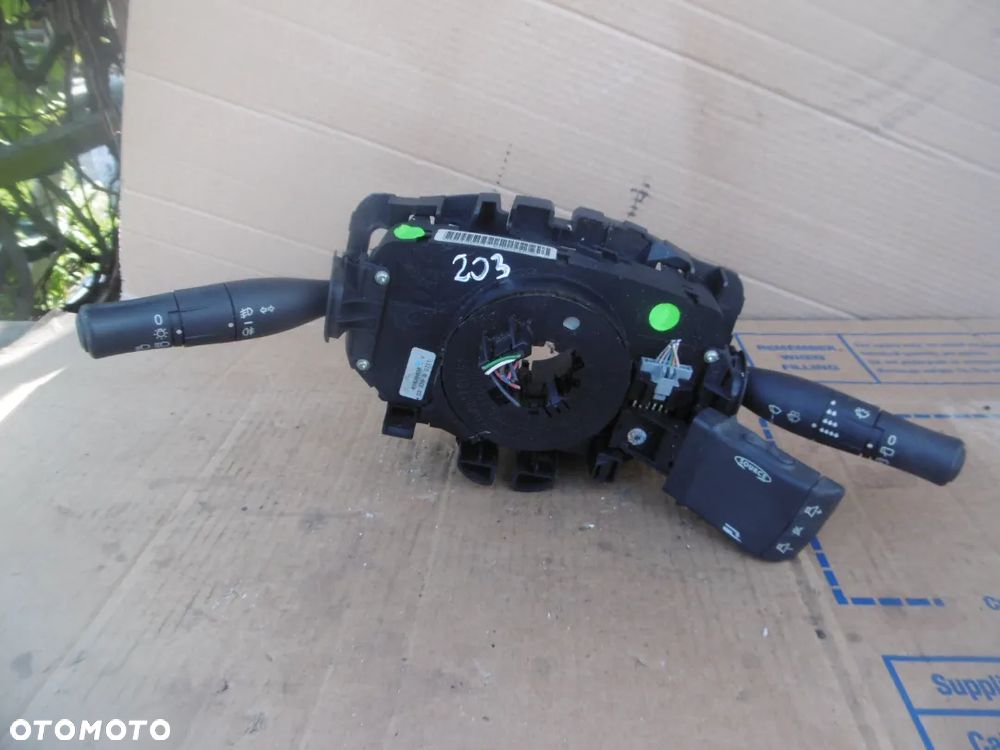 Przełącznik zespolony Megane II 61835908