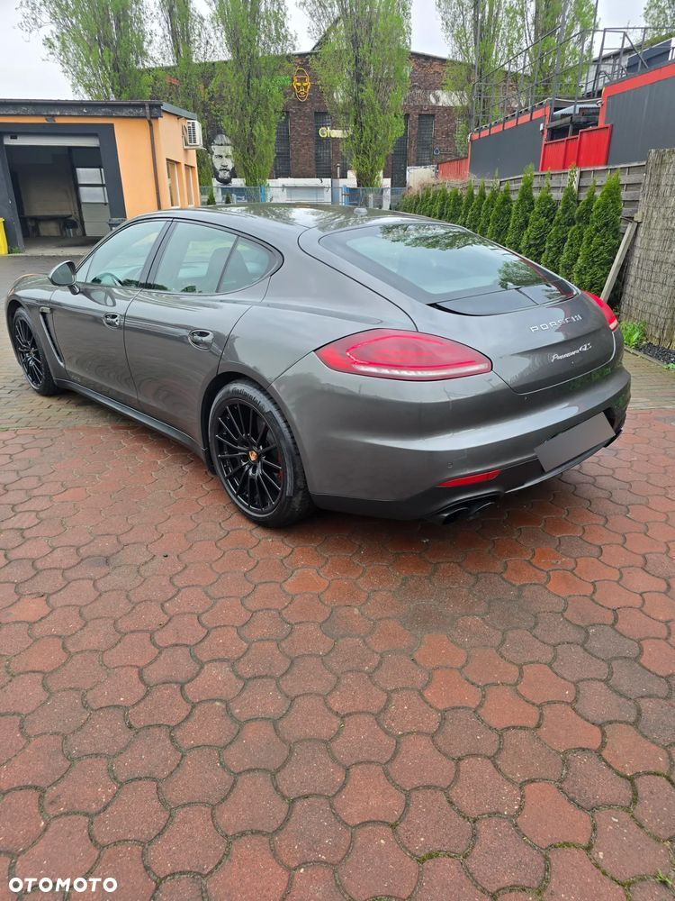 Porsche Panamera GTS - 6