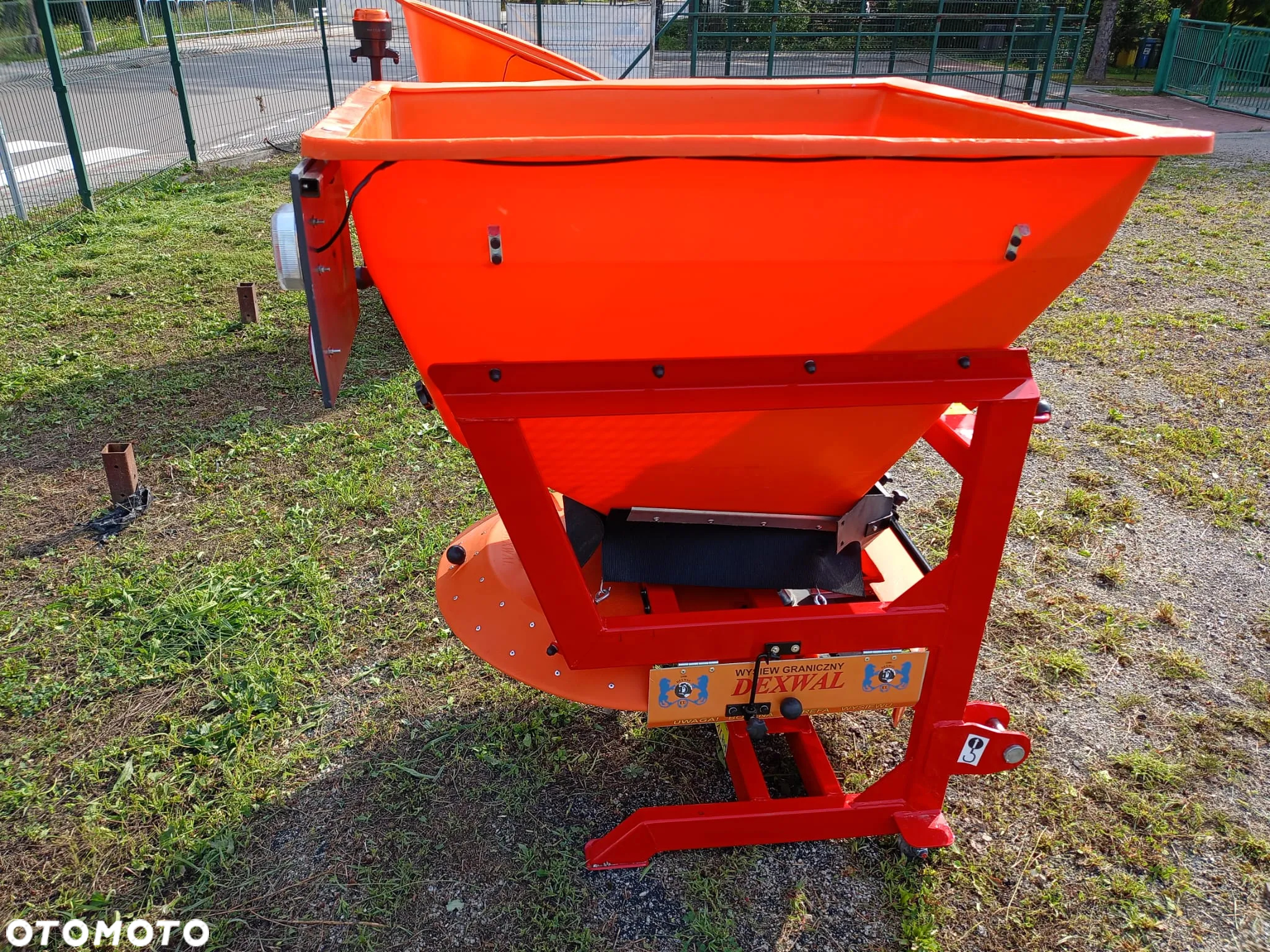 Solarka Piaskarka Posypywarka Dexwal PK 550 380 L 600 KG Transport - 7