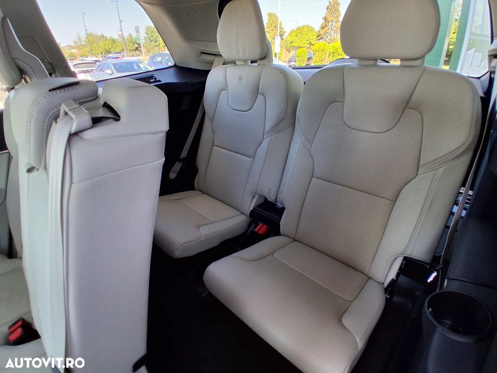 Volvo XC 90 - 36