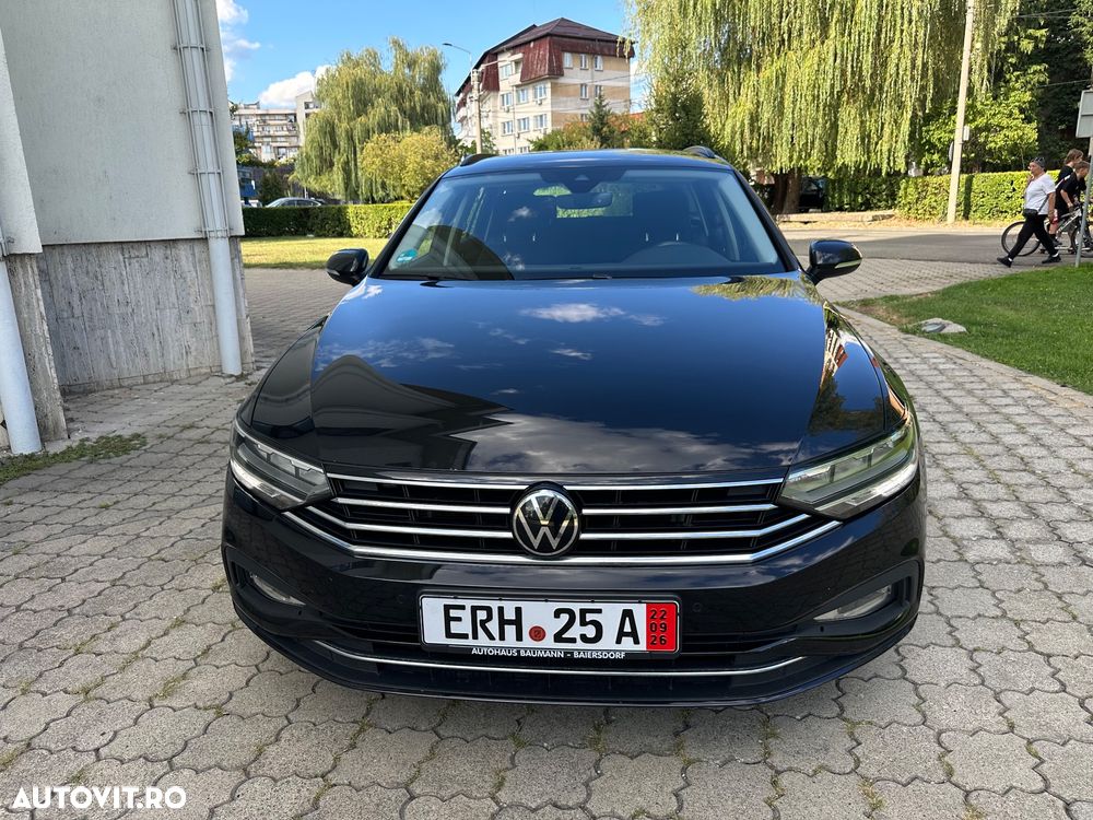 Volkswagen Passat - 12