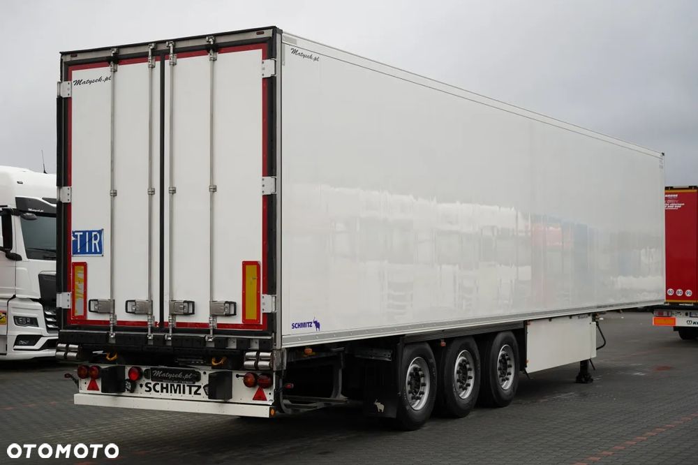 Schmitz Cargobull CHŁODNIA / THERMO KING  / HAKÓWKA / OŚ PODNOSZONA / KOSZ NA PALETY - 6
