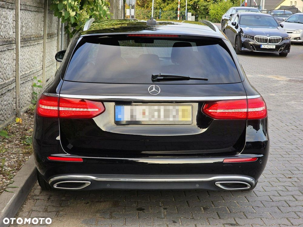 Mercedes-Benz Klasa E 220 d T 9G-TRONIC Avantgarde - 7