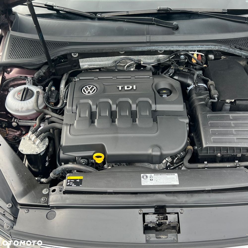 Volkswagen Passat 2.0 TDI BMT Highline - 38