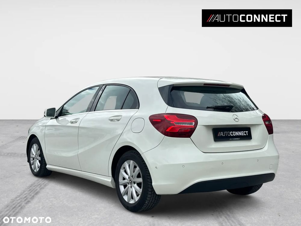 Mercedes-Benz Klasa A 160 7G-DCT Style - 3