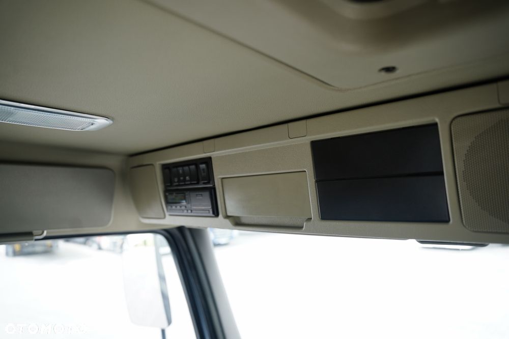 Volvo FMX 430 / SKRZYNIOWY- 7,15 M / HDS HYVA HC-183 / ROTATOR / WIDŁY DO PALET / PILOT - 34