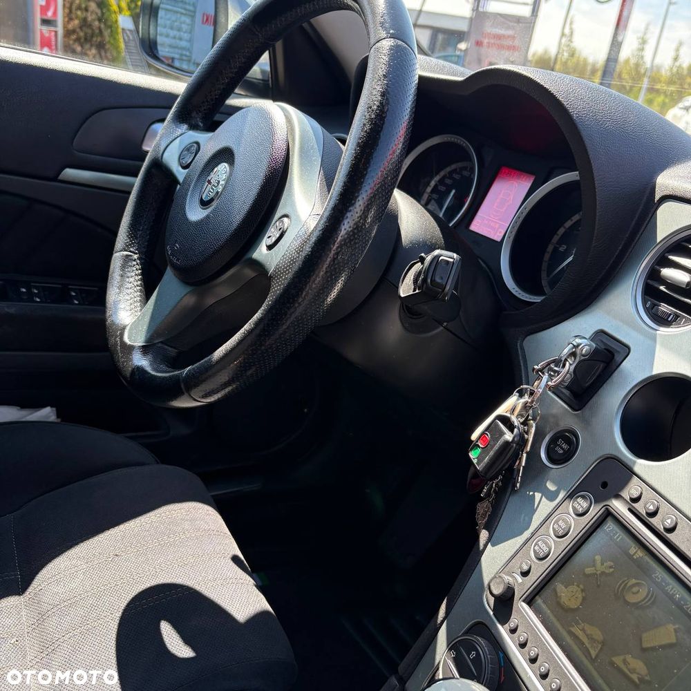 Alfa Romeo 159 1.9JTDM Q-Distinctive - 7