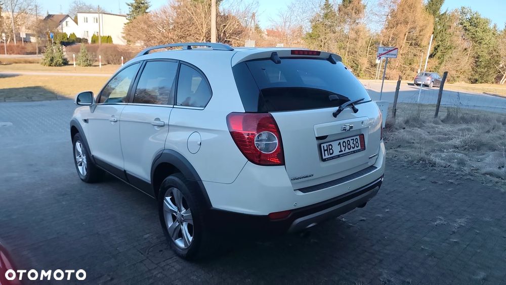 Chevrolet Captiva 2.2 4WD LTZ - 13