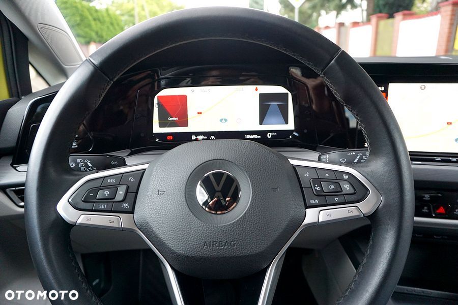 Volkswagen Golf - 32
