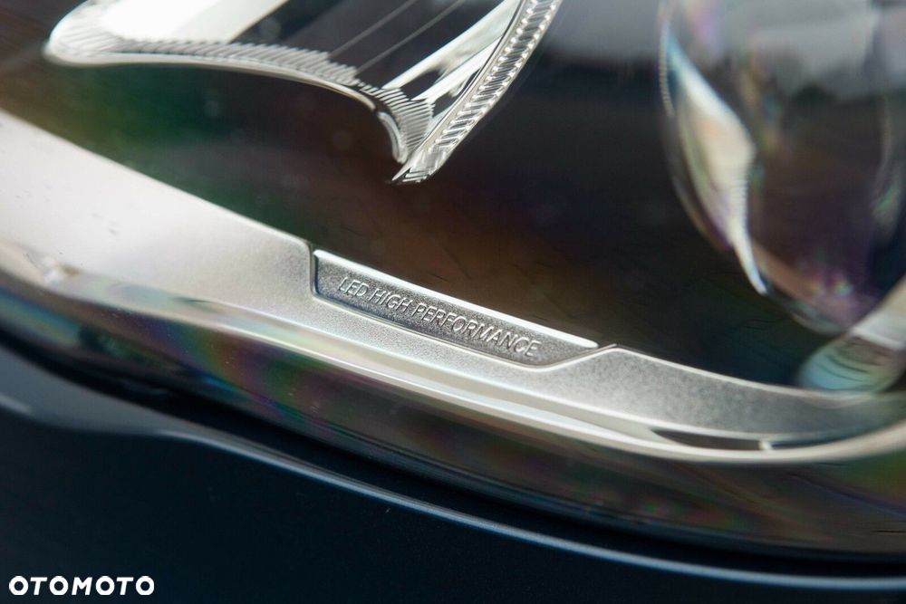 Mercedes-Benz GLA 220 4-Matic AMG Line - 11