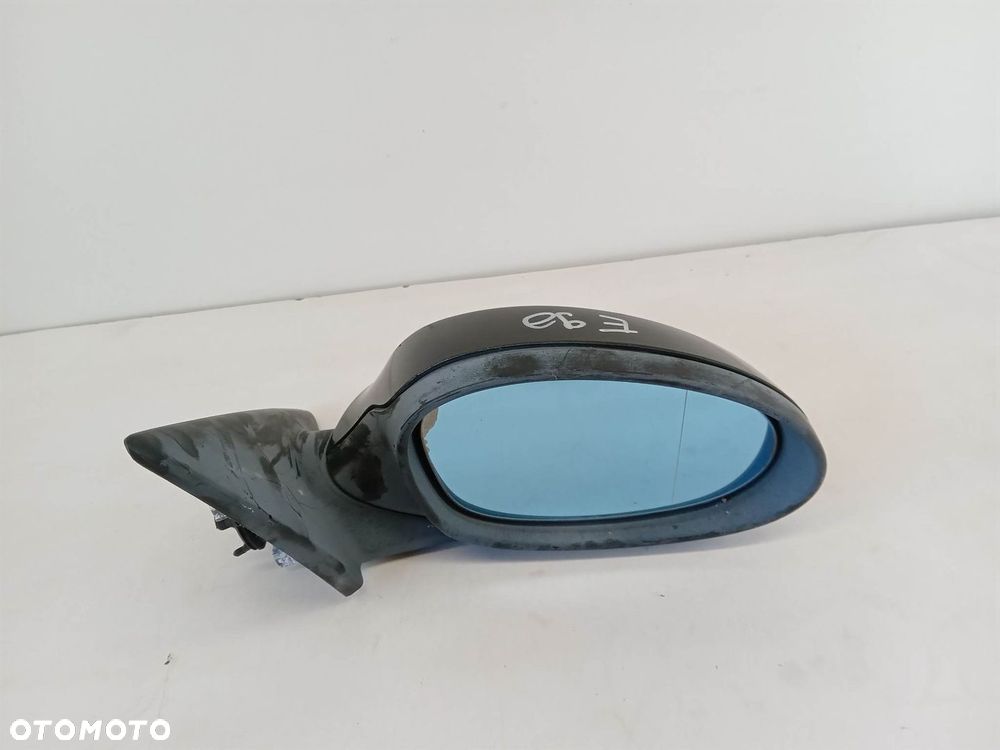 LUSTERKO PRAWE BMW 3 E90 05-11 475/9 - 3