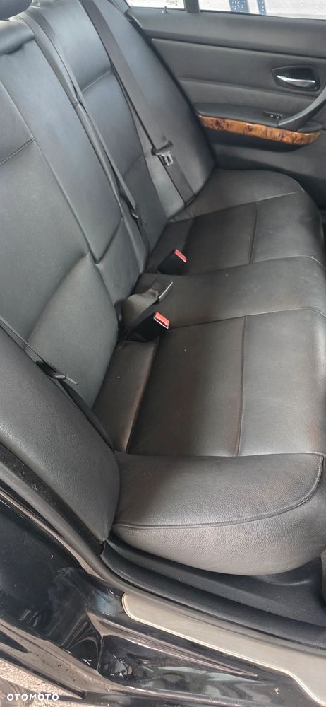 BMW Seria 3 318i - 16