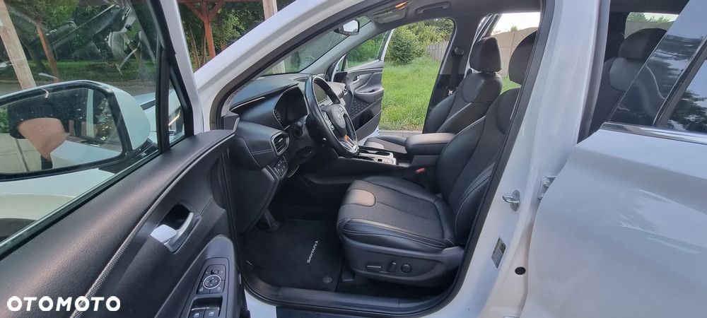 Hyundai Santa Fe 2.4 GDI 4WD SEVEN Premium - 22