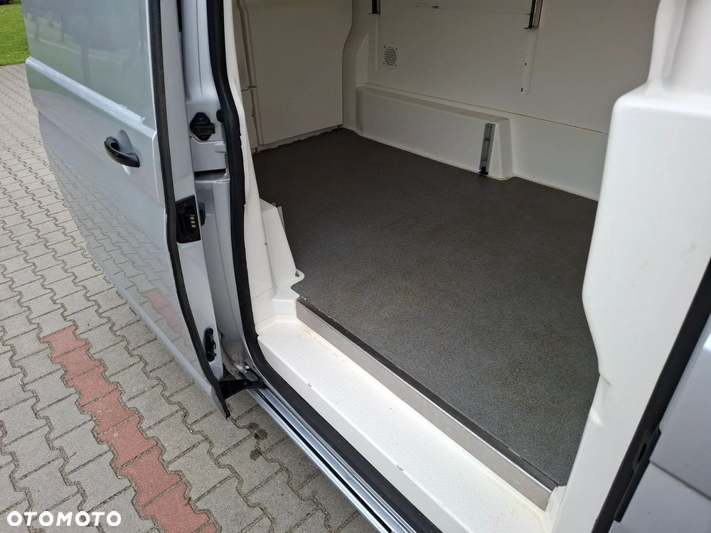 Volkswagen Transporter L1H1 - 32