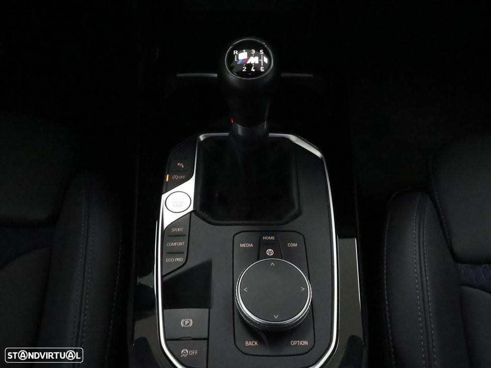 BMW 116 d Pack Desportivo M - 23