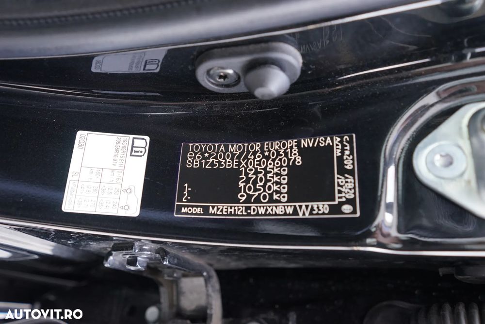 Toyota Corolla 2.0 HSD Exclusive - 10