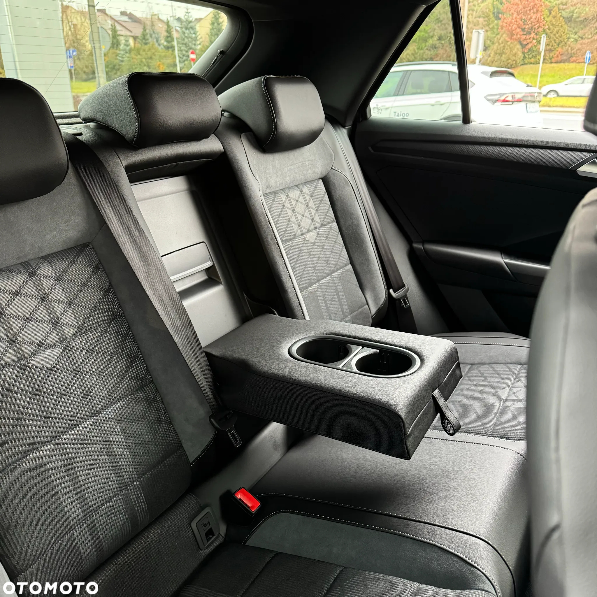 Volkswagen T-Roc 1.5 TSI R-Line Plus DSG - 19