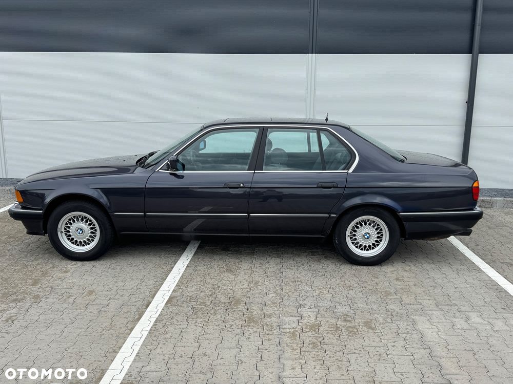 BMW Seria 7 750i - 2