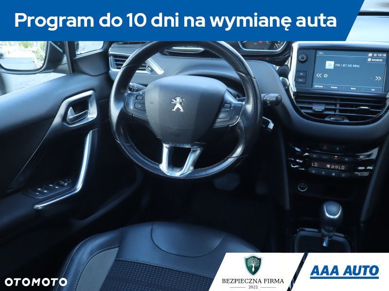 Peugeot 2008 - 9