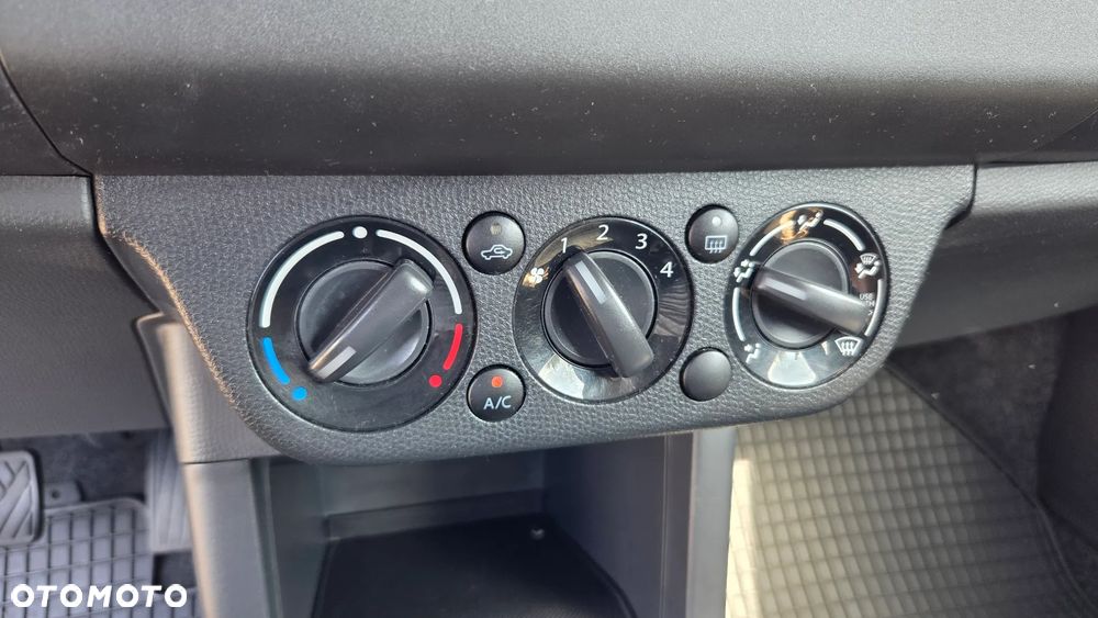 Suzuki Swift 1.3 Sakura - 12