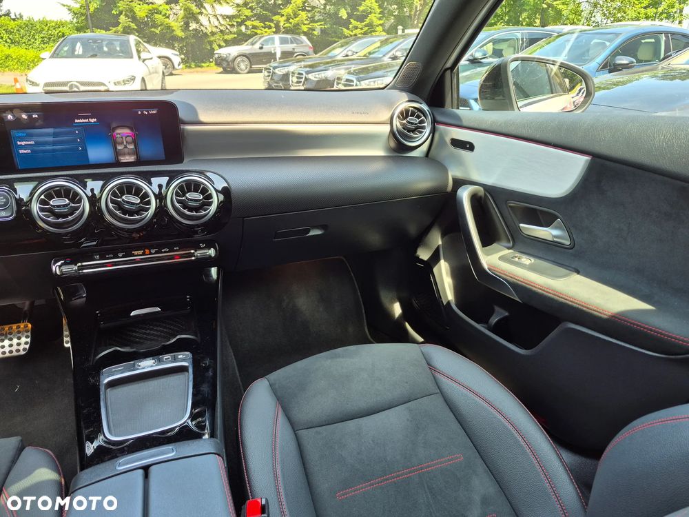 Mercedes-Benz Klasa A 200 AMG Line 7G-DCT - 18