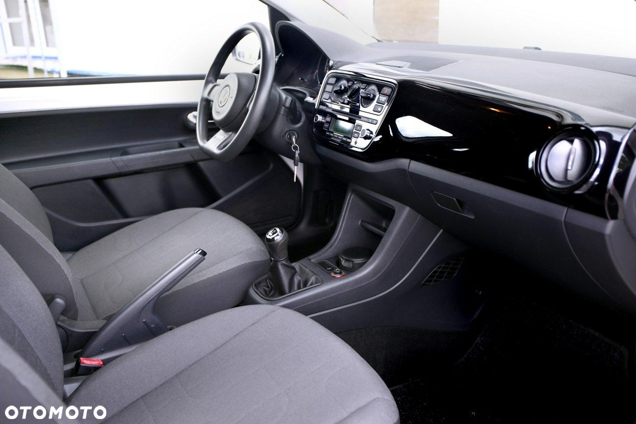 Volkswagen up! 1.0 street - 9