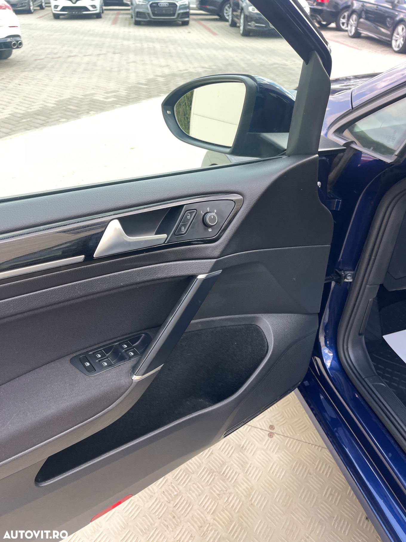 Volkswagen Golf 2.0 TDI (BlueMotion Technology) Highline - 30