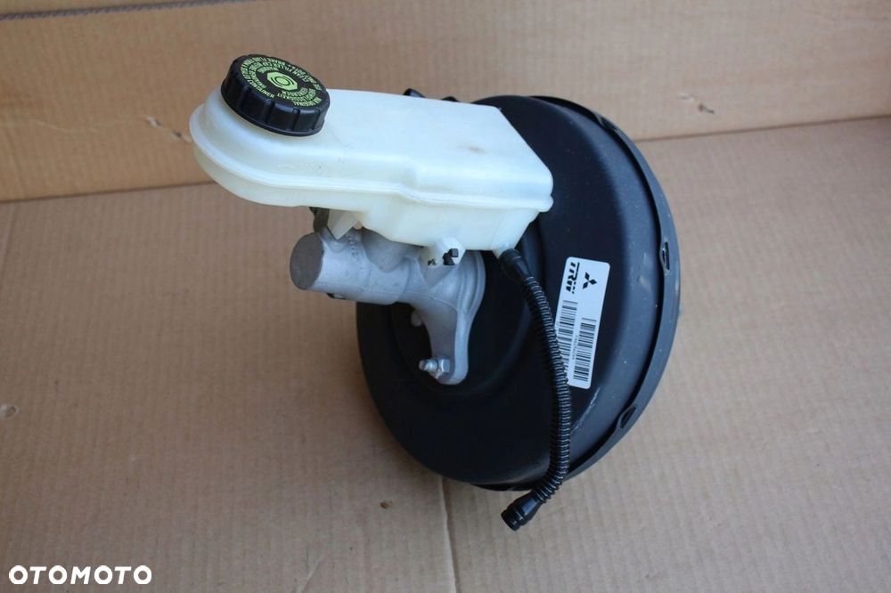 Serwo hamulcowe MITSUBISHI COLT VI Z30 4625A284 TRW - 1