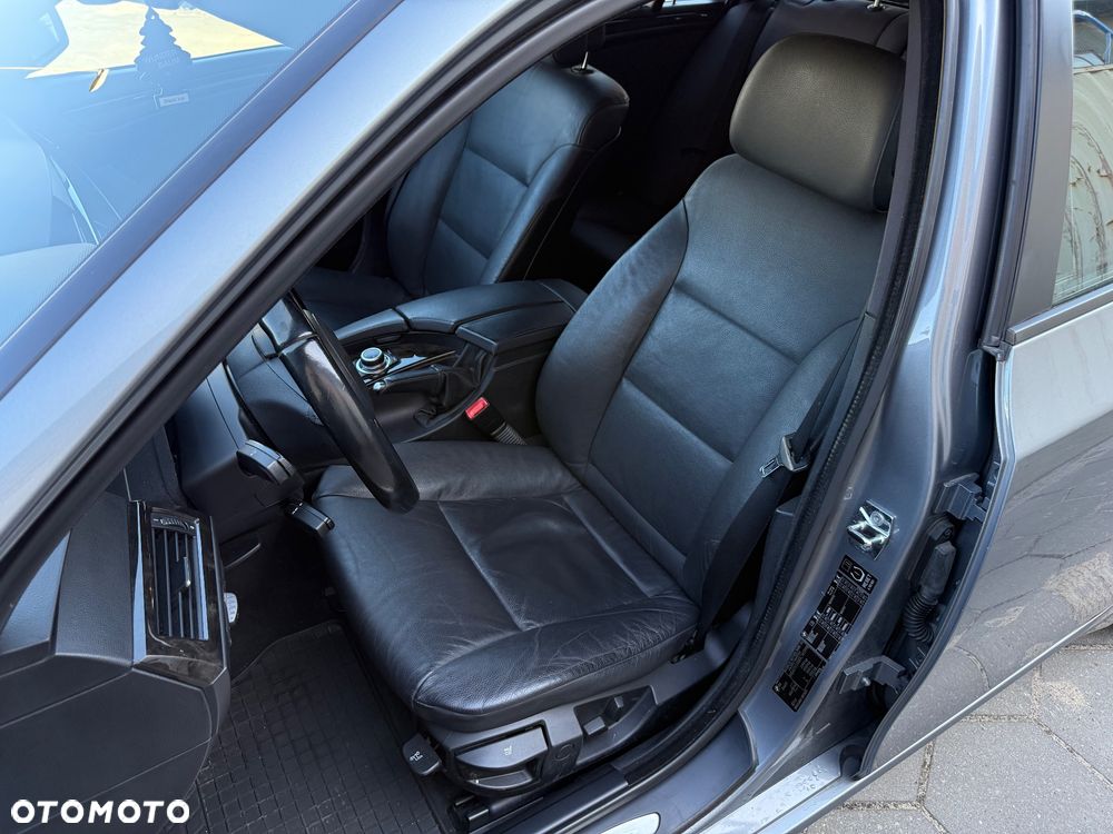 BMW Seria 5 525d Edition Lifestyle - 13