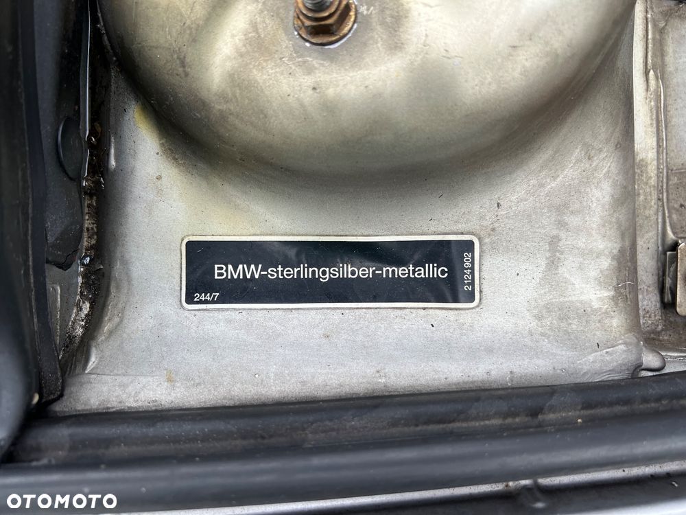 BMW Seria 5 520i - 34