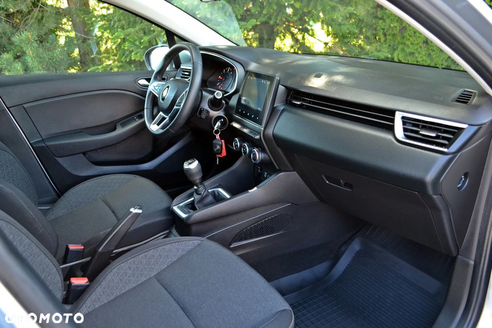 Renault Clio - 16