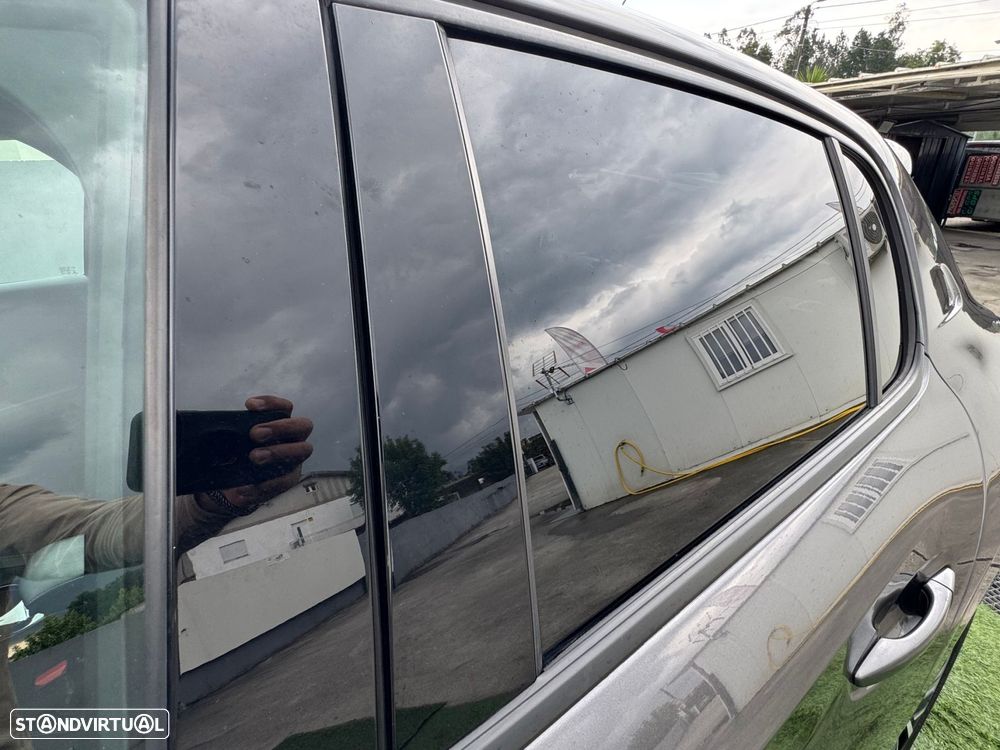 Peugeot 208 1.2 PureTech Allure Pack EAT8 - 33