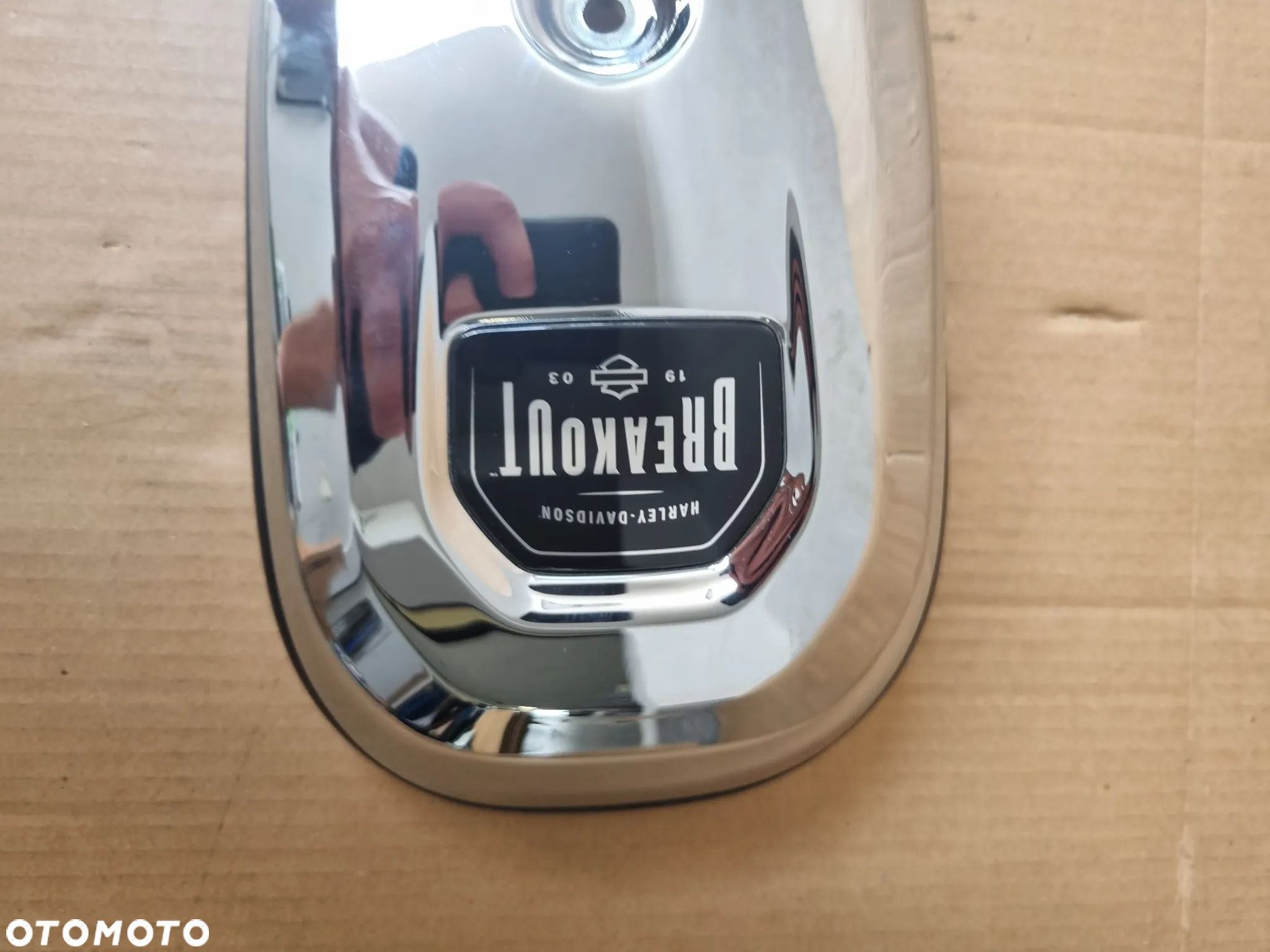 Harley Davidson Softail Breakout Konsola Krawat na zbiornik Osłona CVO - 4
