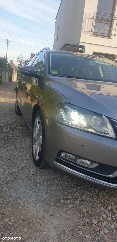 Volkswagen Passat 2.0 TDI Comfortline - 12