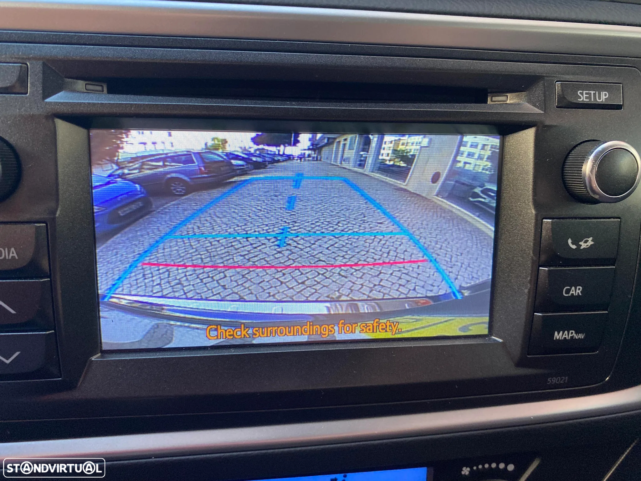Toyota Auris Touring Sports 1.4 D-4D Com+P.Sport - 32