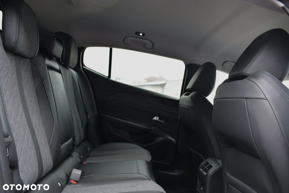 Peugeot 408 1.2 PureTech Allure Pack S&S EAT8 - 18