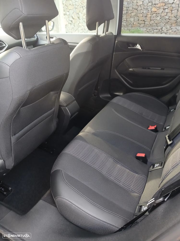 Peugeot 308 - 6