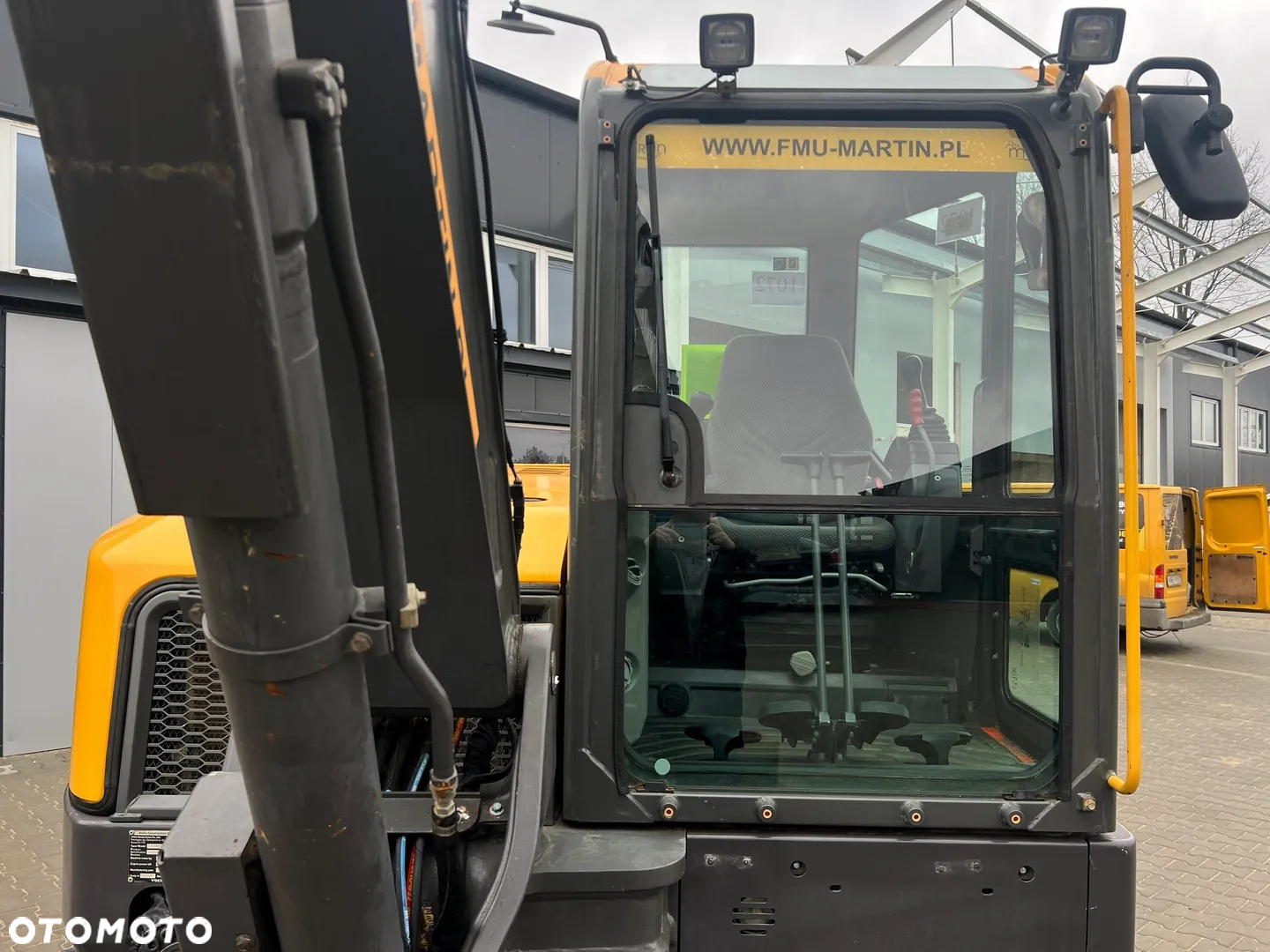 Volvo ECR88D - 8
