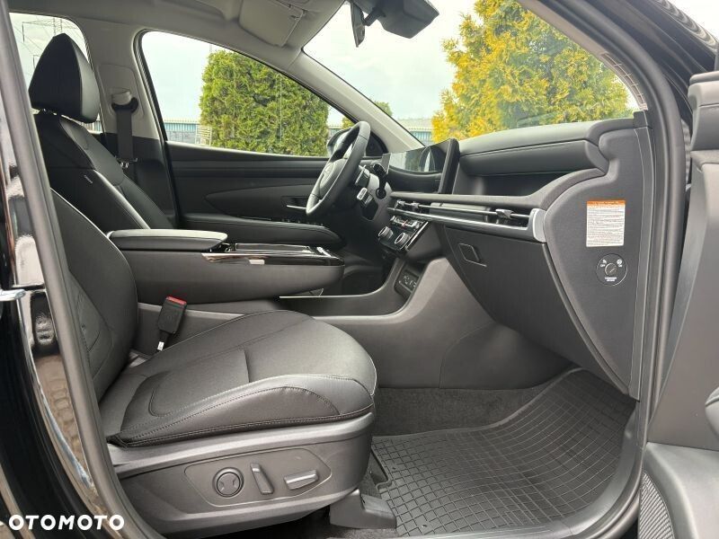 Hyundai Tucson 1.6 T-GDi HEV Executive 2WD - 12