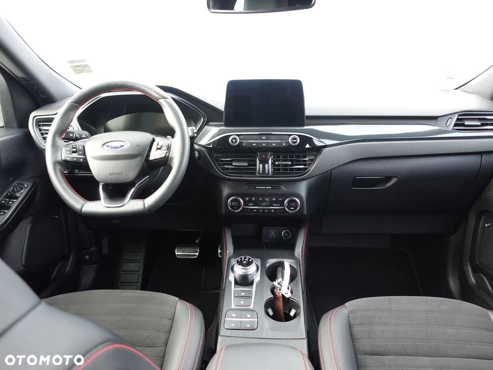 Ford Kuga 2.0 EcoBlue 4x4 ST-LINE X - 3