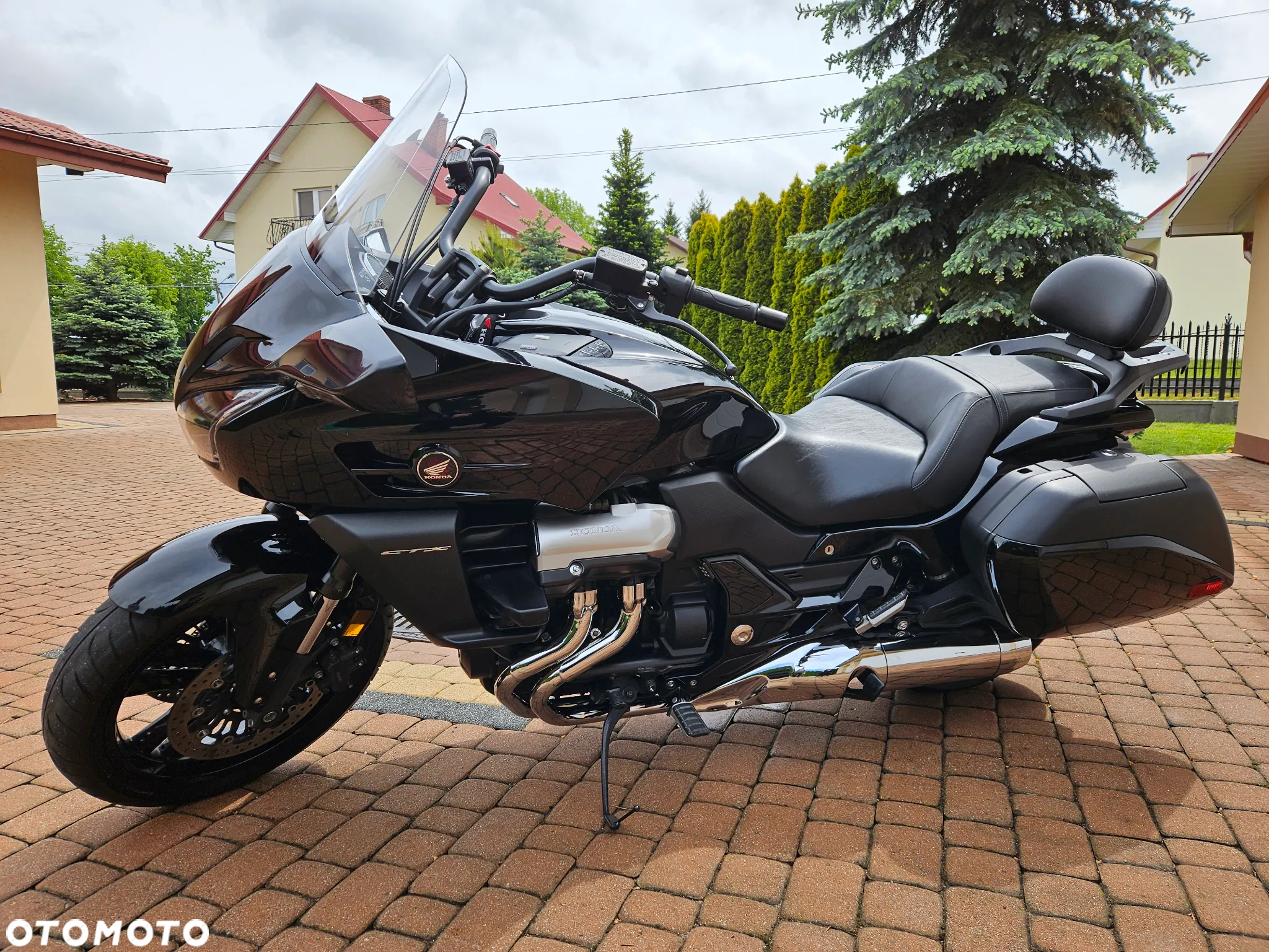 Honda CTX - 7