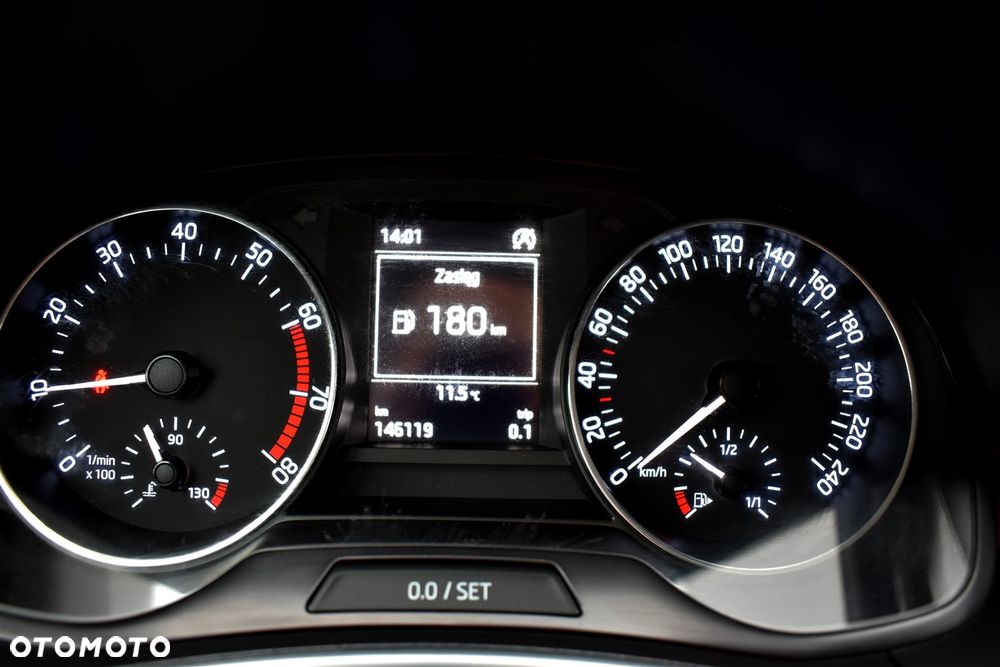 Skoda Fabia 1.2 TSI Monte Carlo - 27