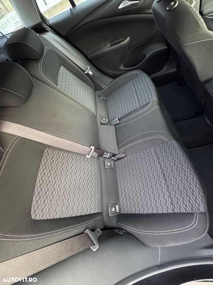 Opel Astra 1.6 D Start/Stop Sports Tourer Dynamic - 16