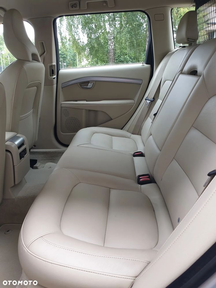 Volvo V70 D4 Geartronic Linje Svart - 35