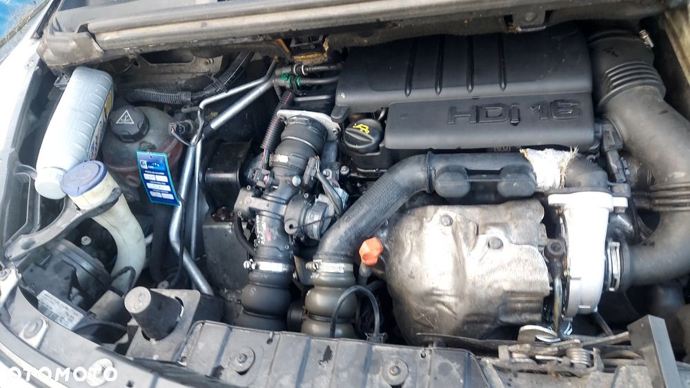 Peugeot 3008 1.6 HDi Premium - 23