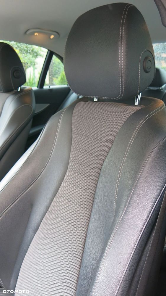 Mercedes-Benz Klasa E 220 d Avantgarde - 23